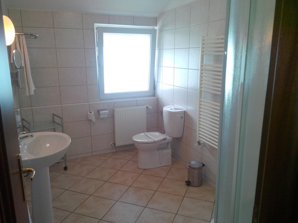 Hotel Baneasa Parc Bucharest Room photo