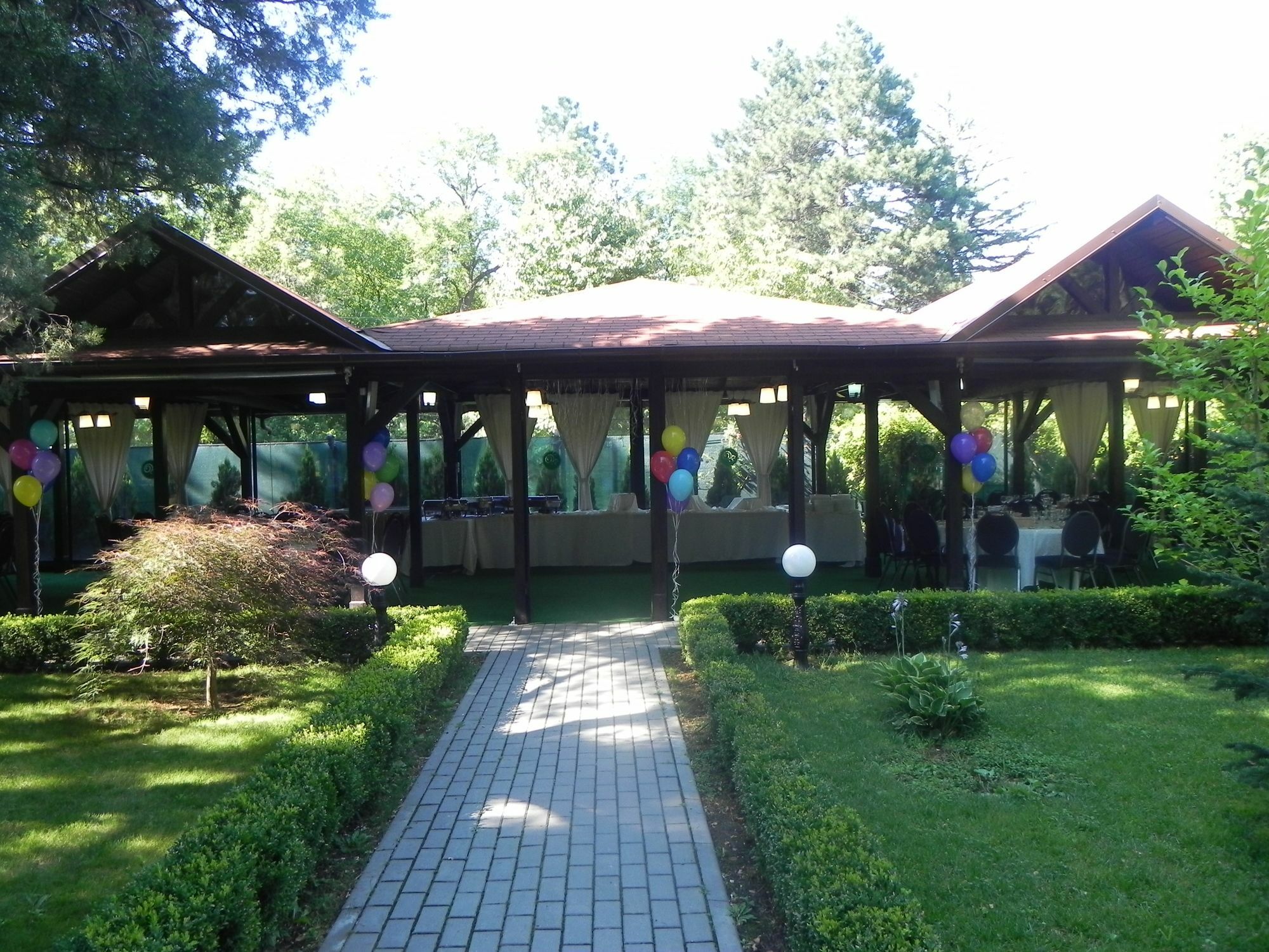 Hotel Baneasa Parc Bucharest Exterior photo